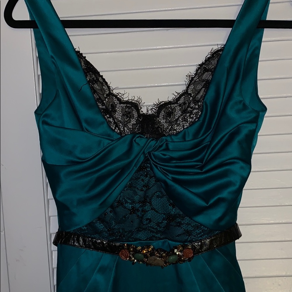 Mandalay emerald dress w/ Lace & detachable belt - Picture 2 of 7